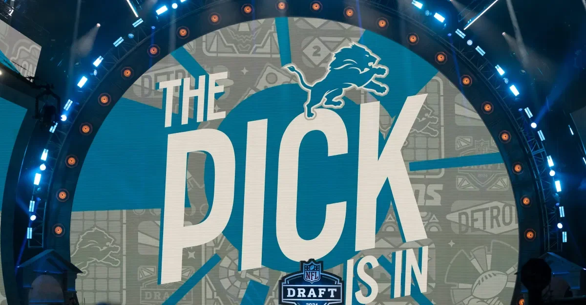 Lions Pass on Big Trade-Up for Blake Miller as Draft Board Falls