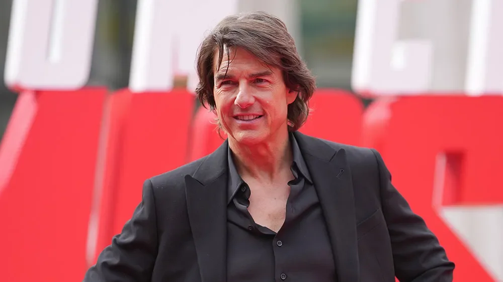 Cruise Goes Unrecognizable as Oil Baron in Digger Trailer