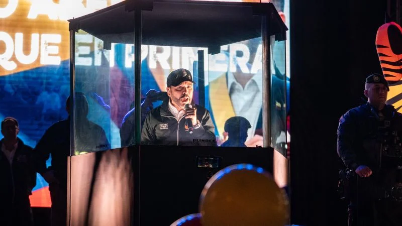 Trump-backed 'Tiger' Leads Colombia Runoff, Hinting at a Rightward Shift