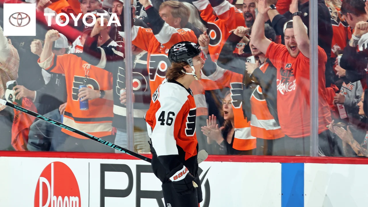 Flyers Surge to 3-0 Series Lead With 5-2 Win Over Penguins