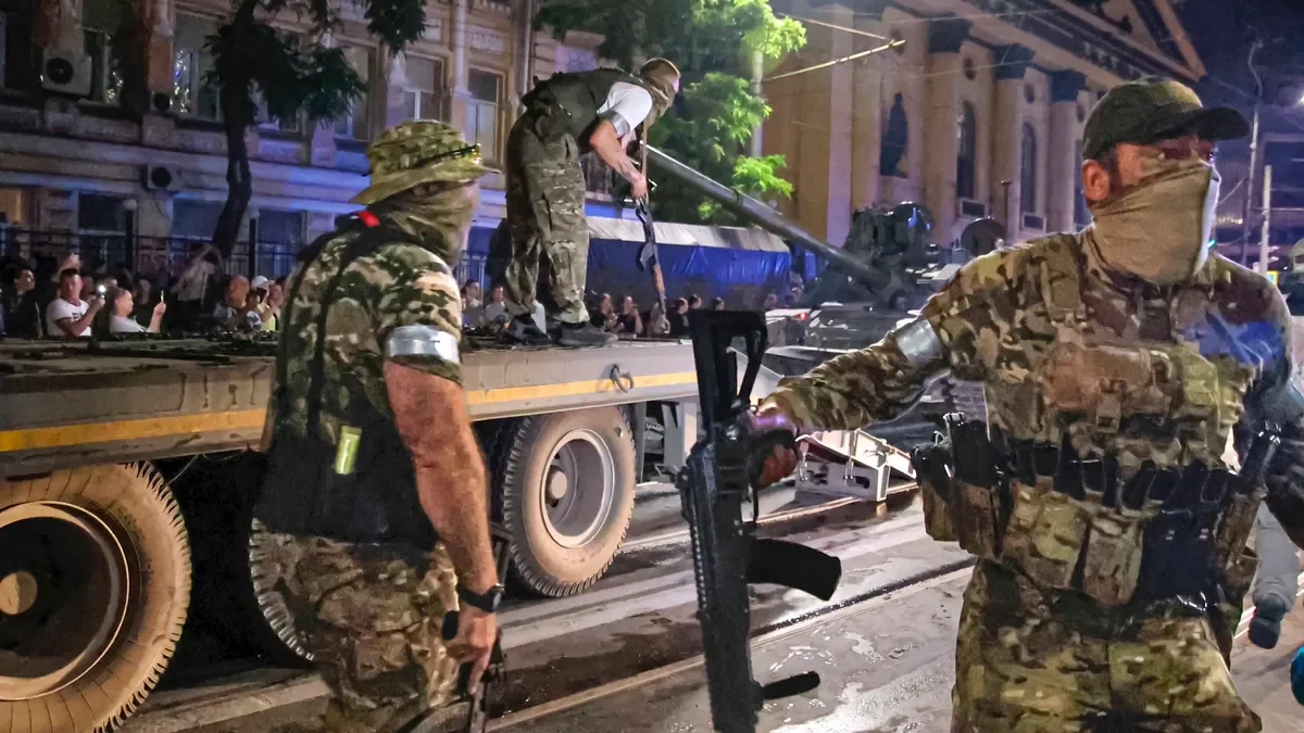 "Russian Bloggers Rally Behind Wagner Leader in Live Updates of Ukraine-Russia War"