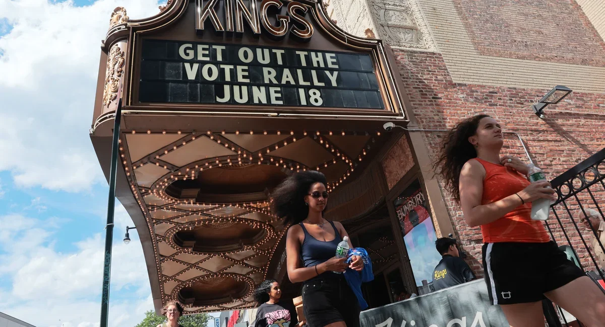 Mamdani rallies aim to lift a low-turnout NYC primary
