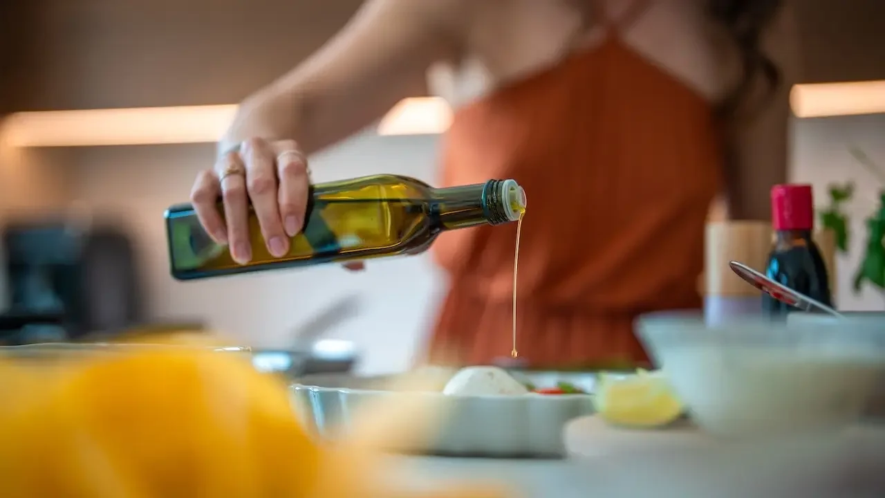 Fat quality matters: olive oil linked to lower type 2 diabetes risk, review finds