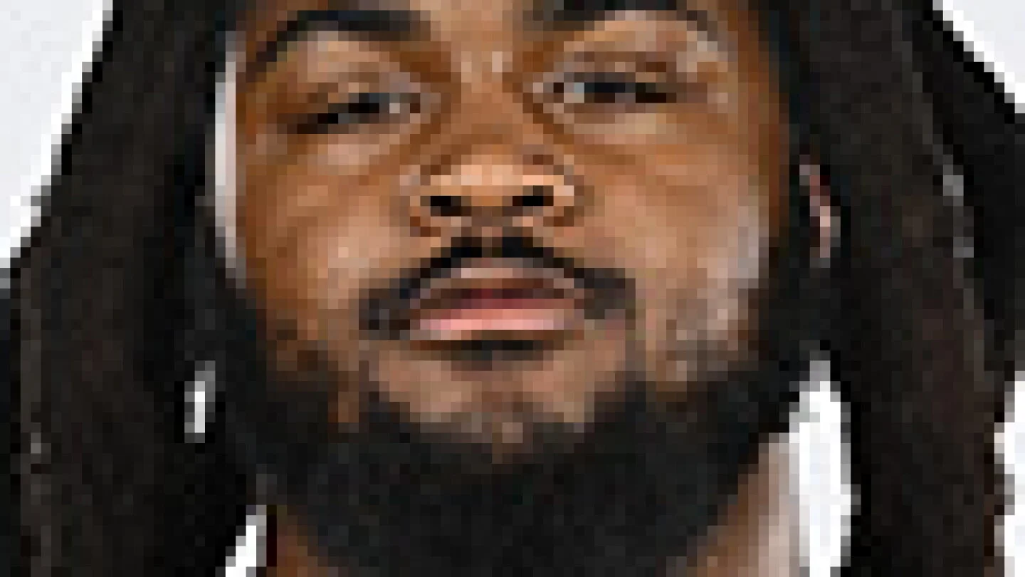 Commanders' DT Newton sidelined long-term after pectoral surgery
