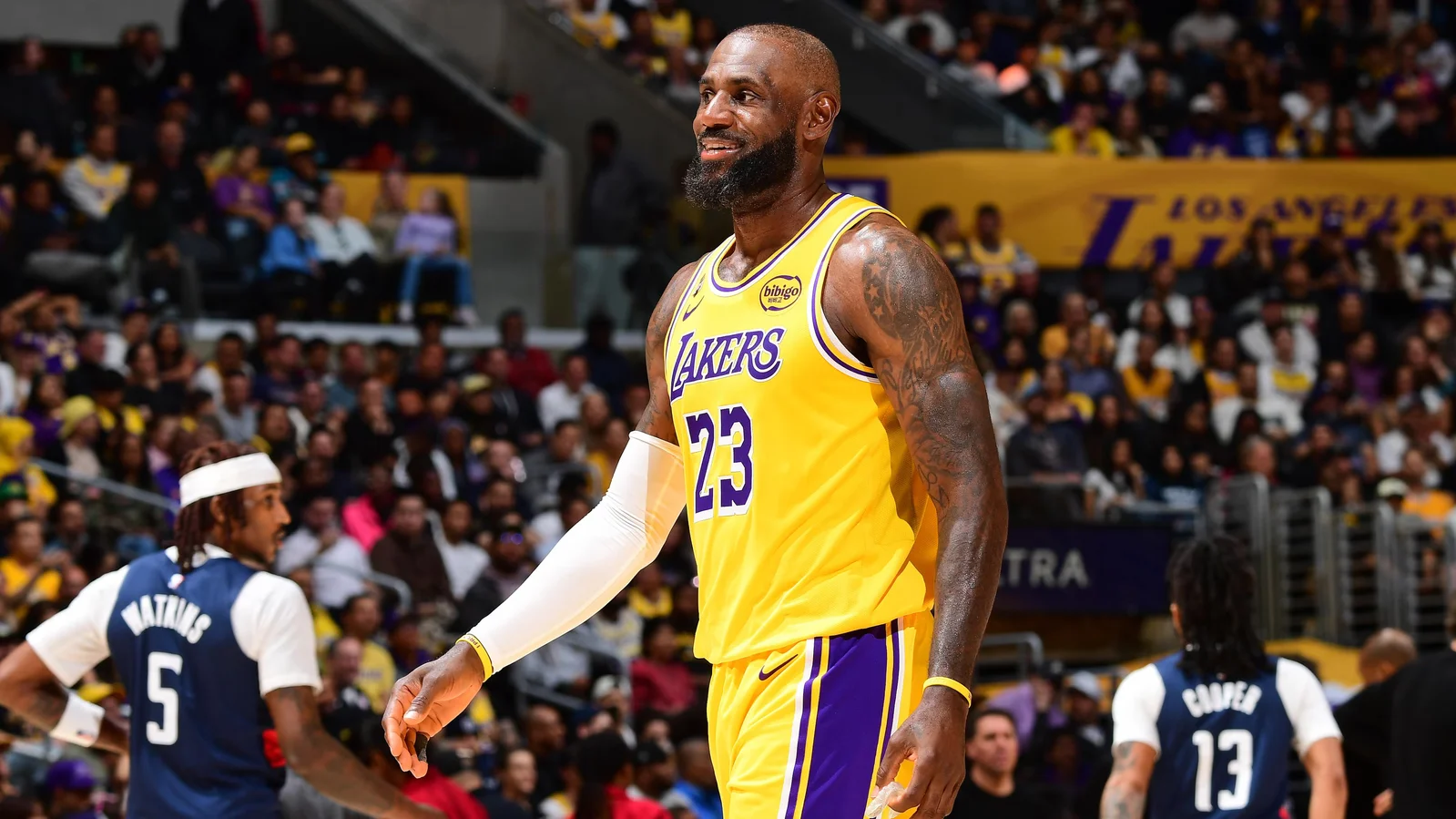 Cavaliers Quietly Positioned as LeBron's Next Stop Amid Free-Agency Speculation