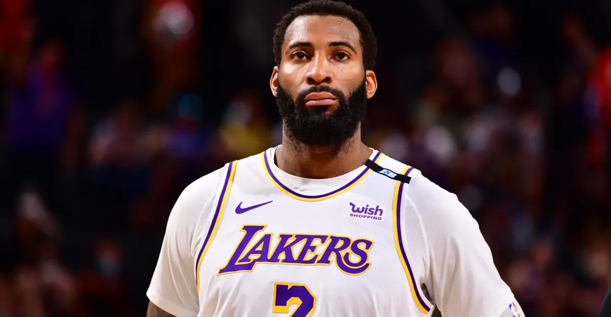 Lakers weighing bigs: Drummond or Looney in backup-center pursuit