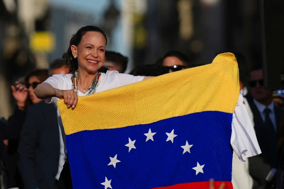 Machado Draws Massive Madrid Crowd, Declines Sánchez Meeting