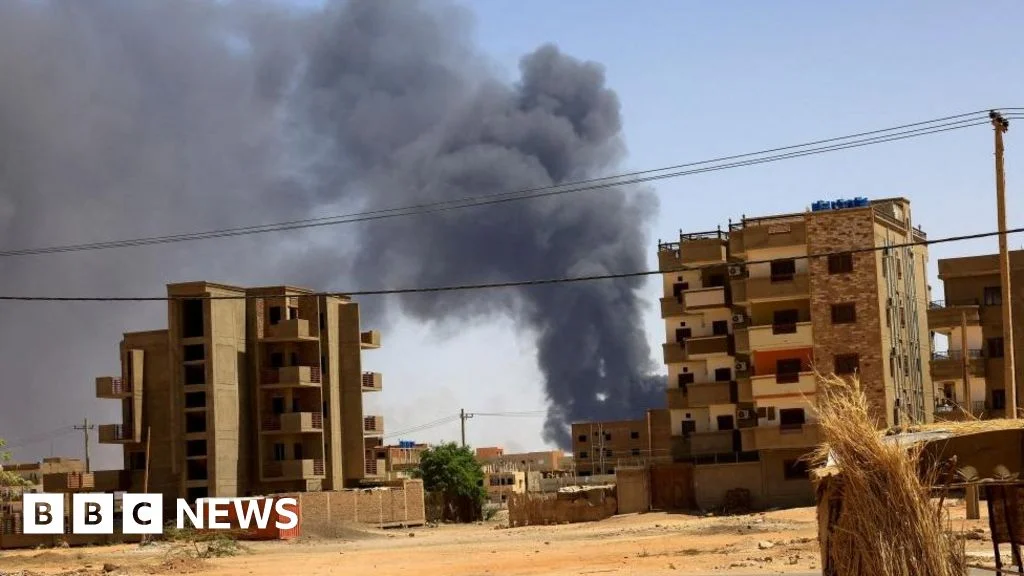 Residents report fighting over Wadi Saeedna airbase in Sudan conflict.