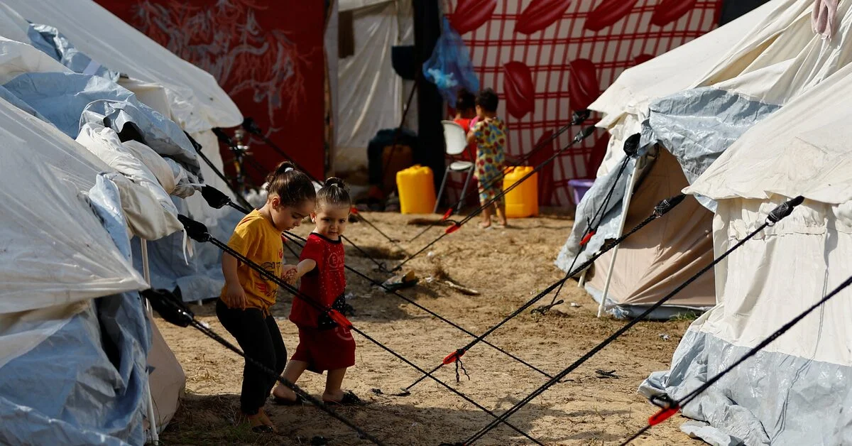"Urgent Pleas for Unimpeded Gaza Aid as Fuel Crisis Looms"
