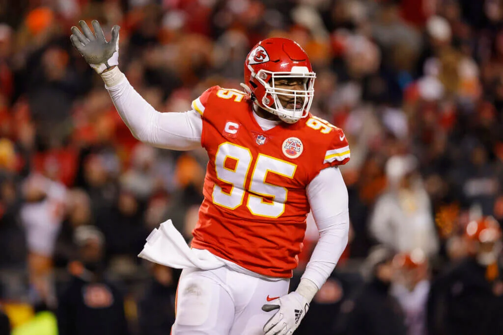 Chris Jones absent from Chiefs' mandatory minicamp.