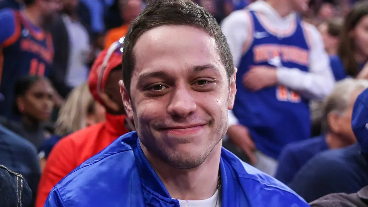 Pete Davidson Pushes Back Against Overzealous Knicks Fan