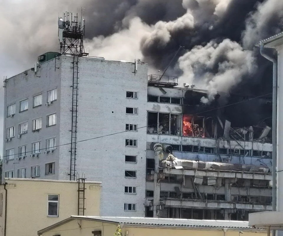 Crimea Under Siege: Fuel Cutoffs, Tourism Halt as War Disrupts Supply Lines