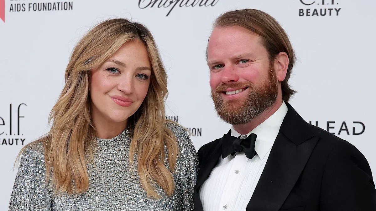 Abby Elliott Splits From Bill Kennedy After a Decade of Marriage