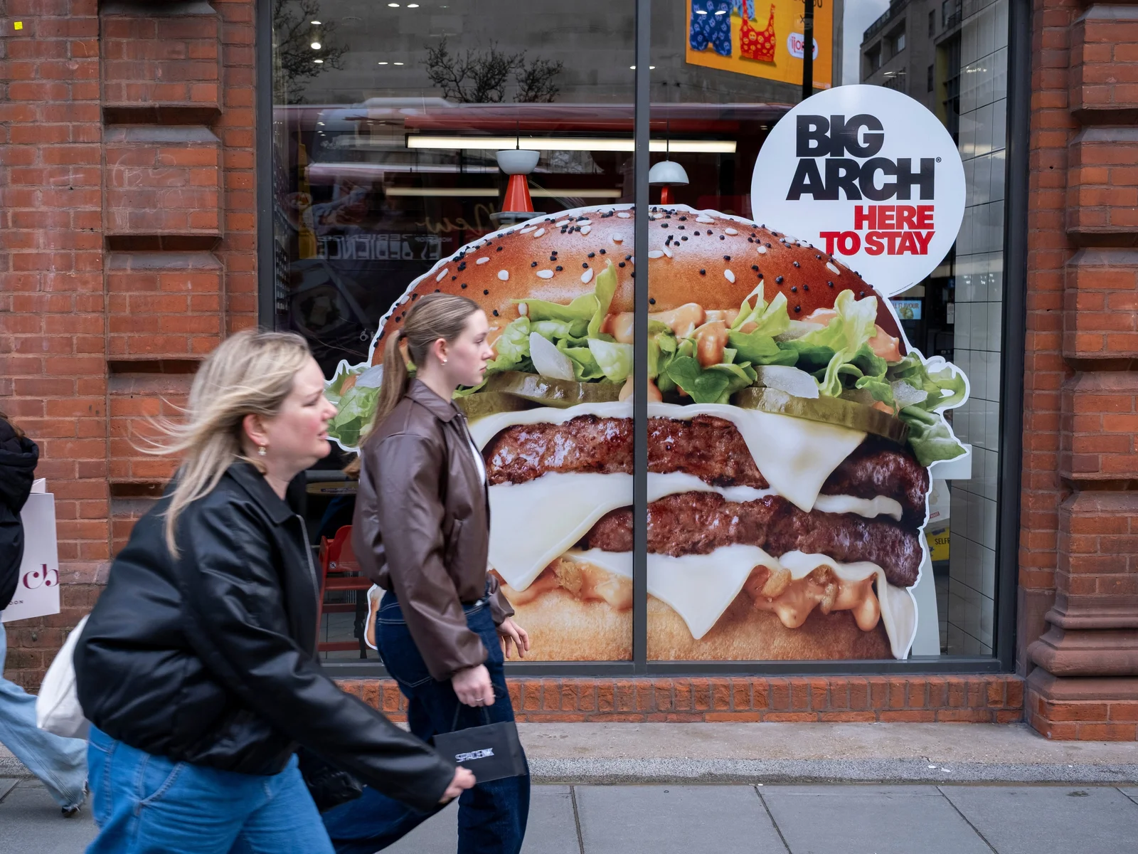 Burger King Gains Ground as McDonald's Slows in Value-Driven Burger Wars