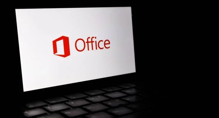 Surface Tools Lift MSFT Shares as Gaming Shakeups Loom