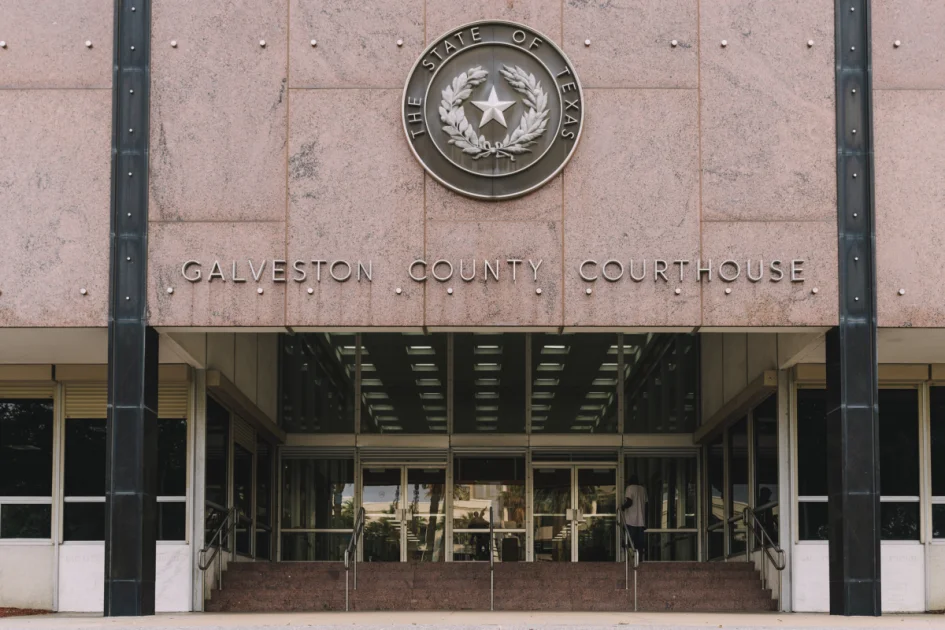 Texas Supreme Court halts Galveston County's post-primary redistricting