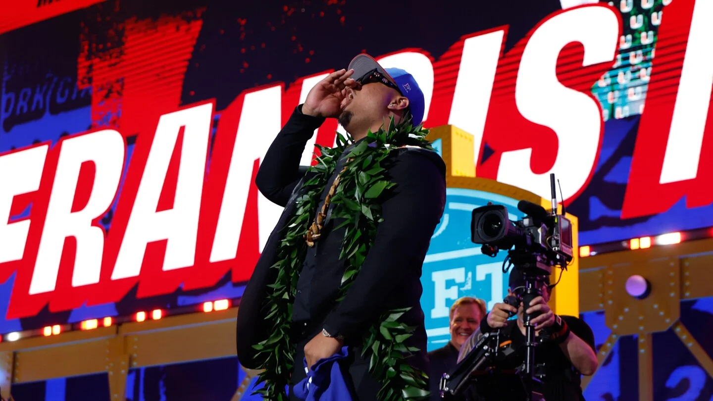 Giants reassure Mauigoa’s back is manageable, plan him at guard