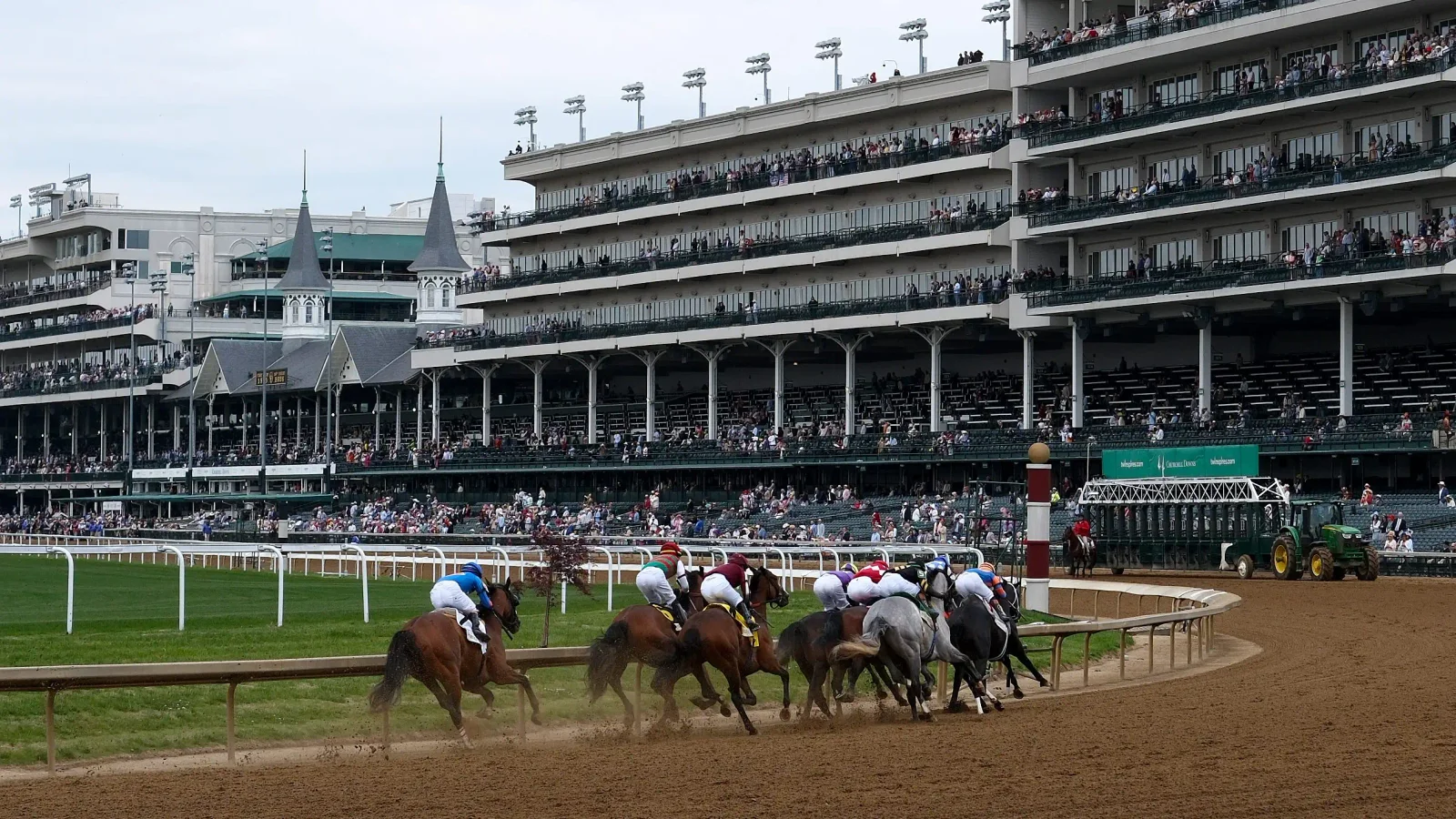 Golden Tempo Surges to 152nd Kentucky Derby Victory at Churchill Downs