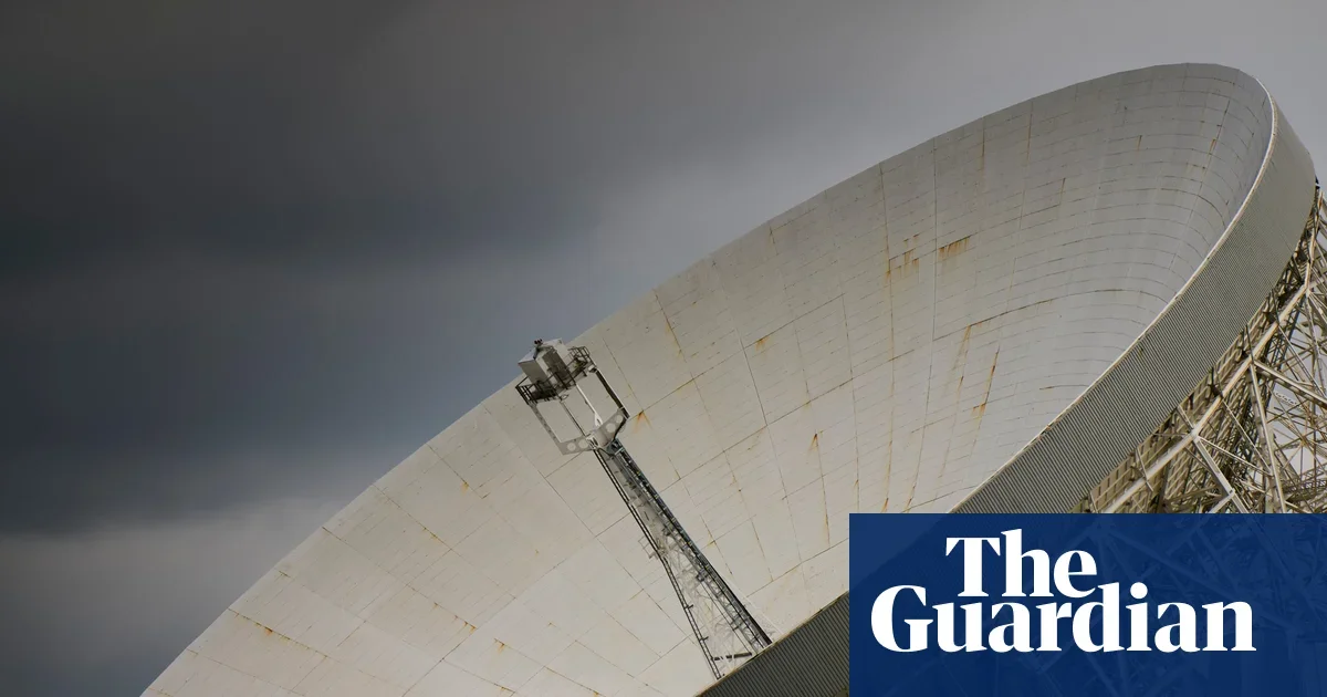 UK urged to save Jodrell Bank as funding cuts loom for radio astronomy