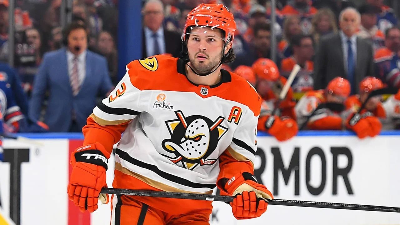 Blues land McTavish from Ducks in two-pick deal