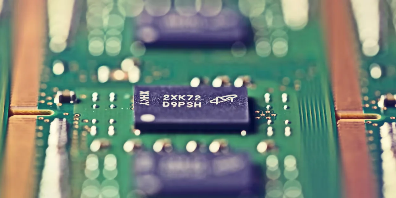 Micron Stock Slips as EUV Upgrades, AI Spending Bets, and ETF Leverage Roil Memory Shares