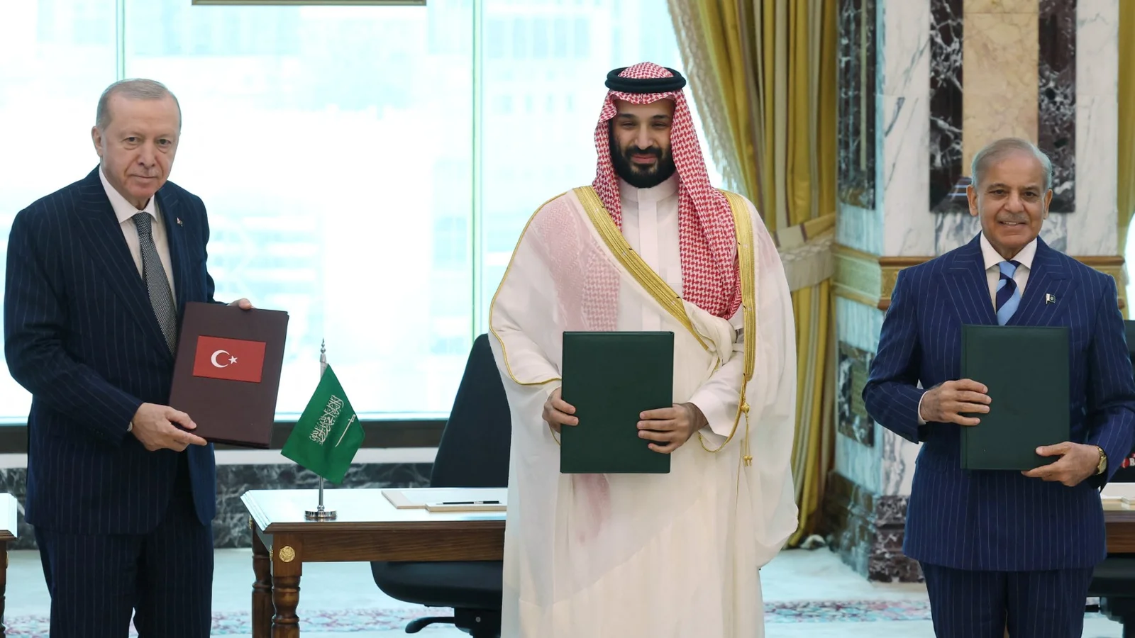 Saudi Arabia blocks Egypt from Mecca defense pact over trust concerns
