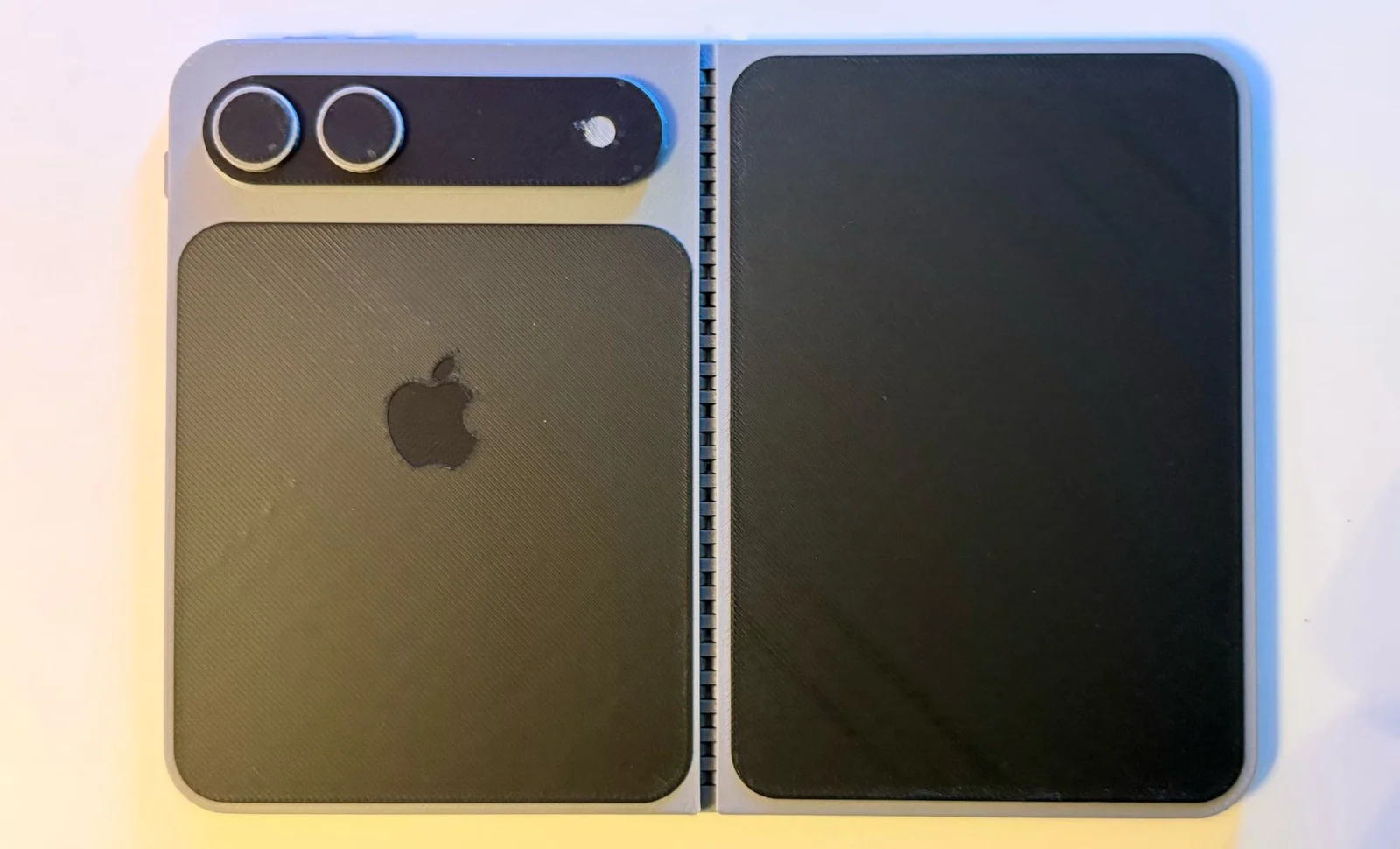 Apple Foldable iPhone Ultra Battery Hints at Dual-Cell Design and ~4.9Ah Capacity