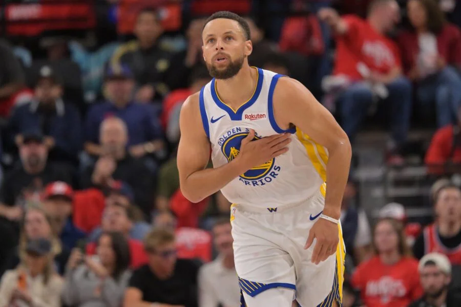 Curry Reacts as LeBron Chooses Philadelphia, Warriors Face Uncertain Road