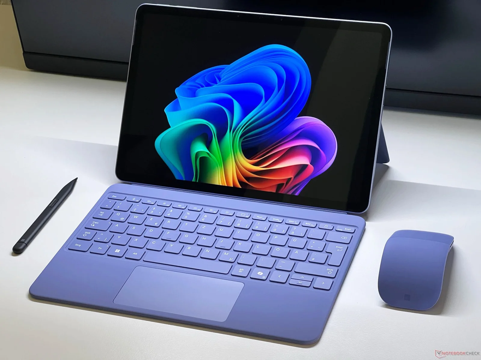 Surface Pro and Surface Laptop: Next-Gen Leaks Point to ARM and Intel Variants