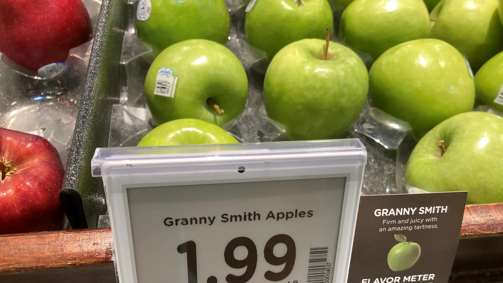 Kroger rolls out electronic price tags across stores, stirring pricing concerns