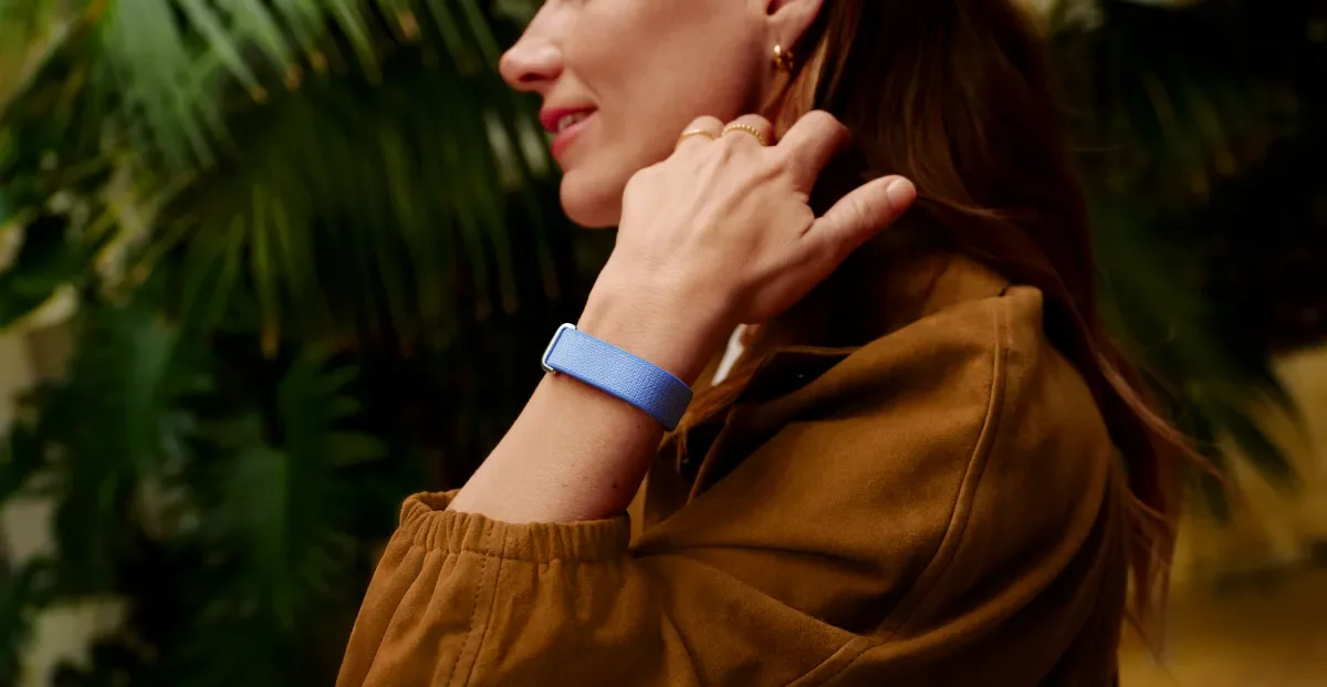 Google bets on simple wearables and a unified health platform with Fitbit Air