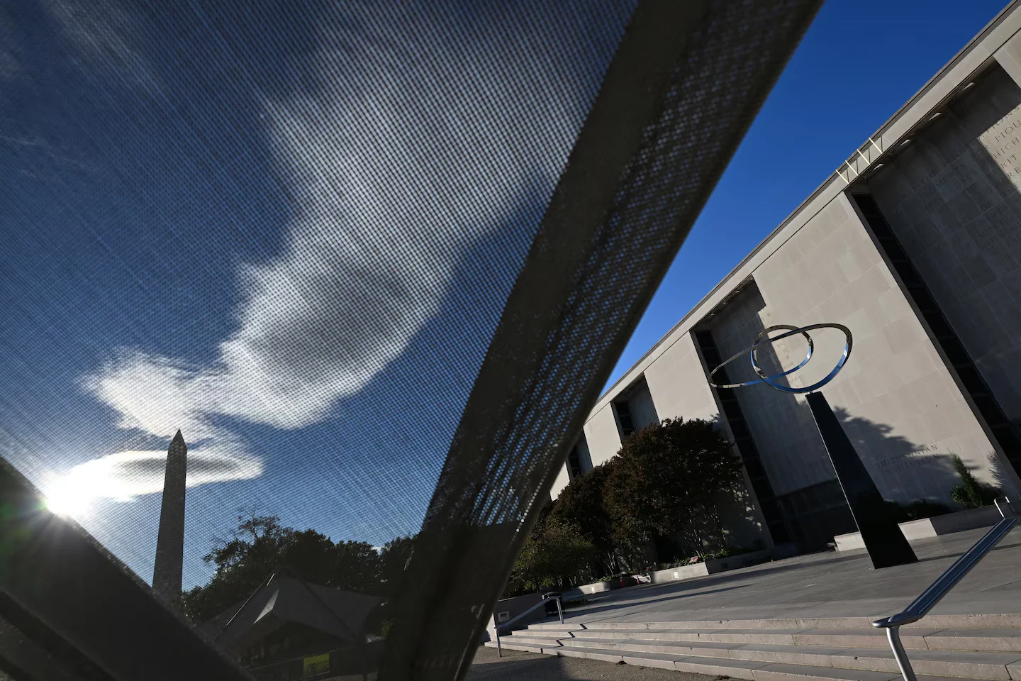 White House labels Smithsonian activism as ‘extreme’ in new 162-page review