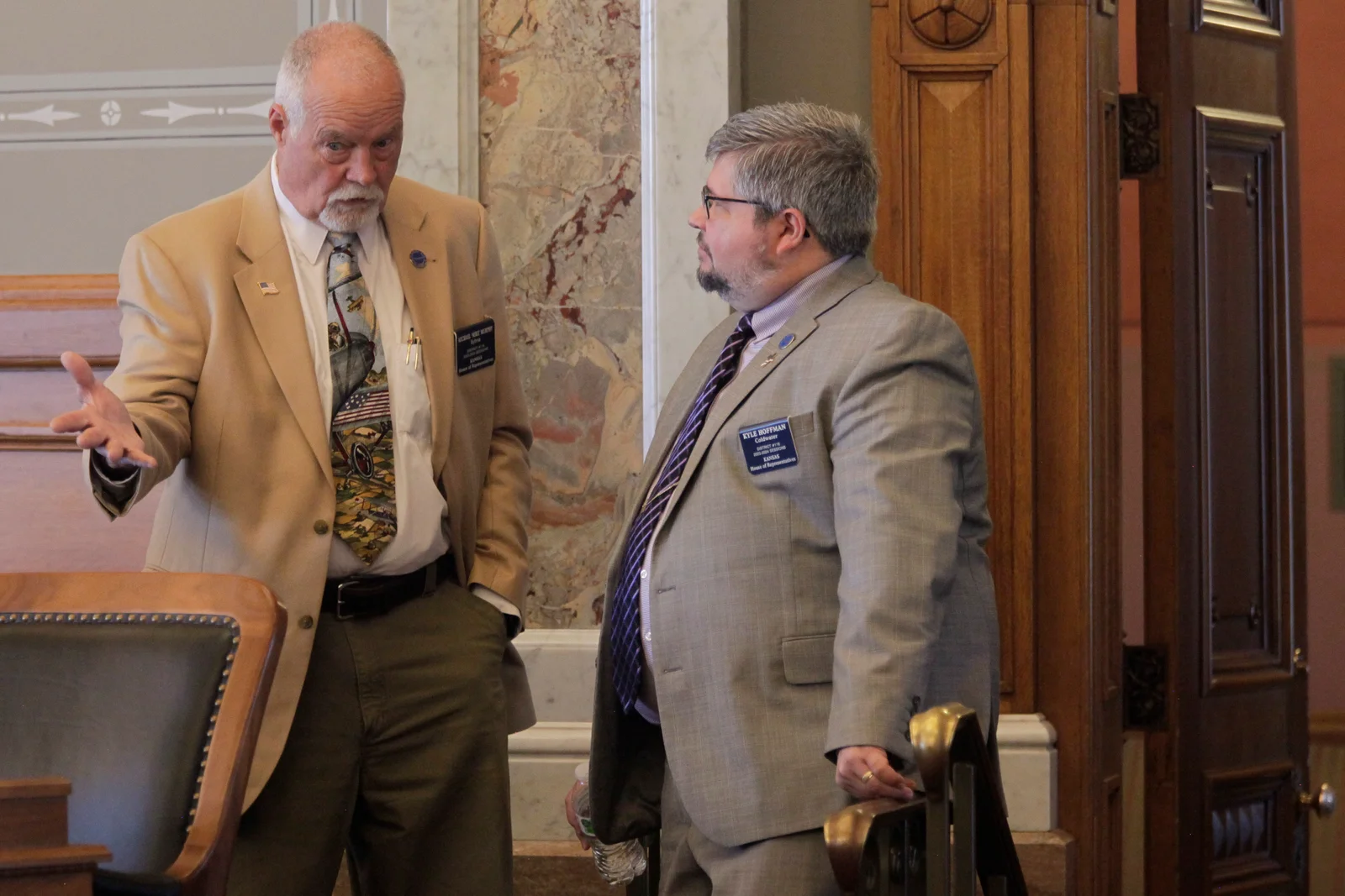 Kansas Republicans Push Controversial Bills Despite Governor's Veto