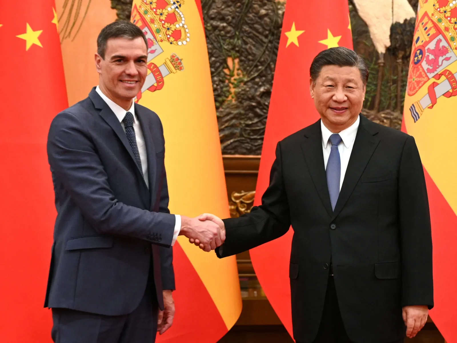 Spanish PM urges China's Xi to engage in peace talks with Ukraine's Zelenskiy.