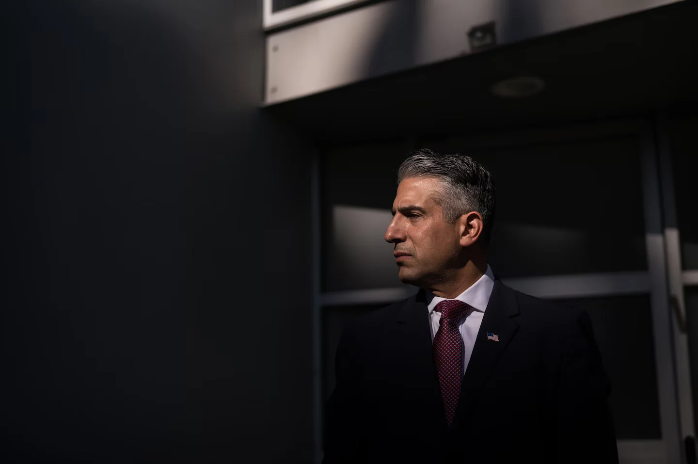 Trump officials weigh Fox News regular for FDA vaccine regulator post