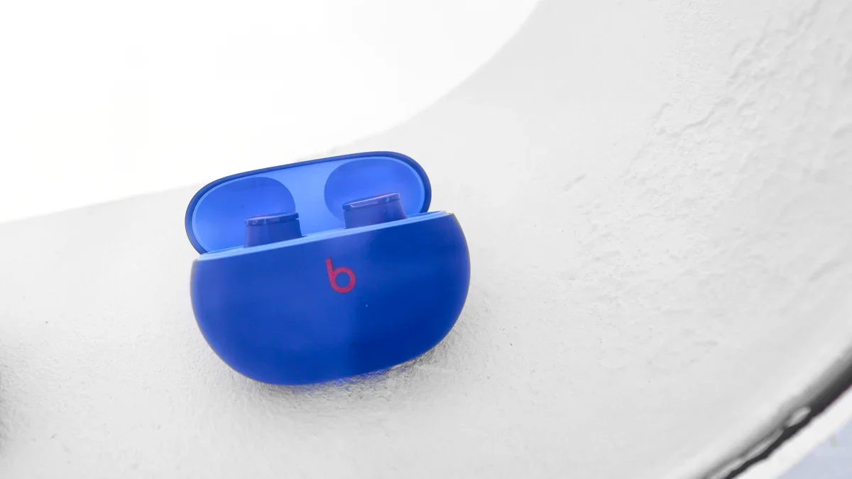 Apple patches Beats Studio Buds Bluetooth flaw that could enable eavesdropping