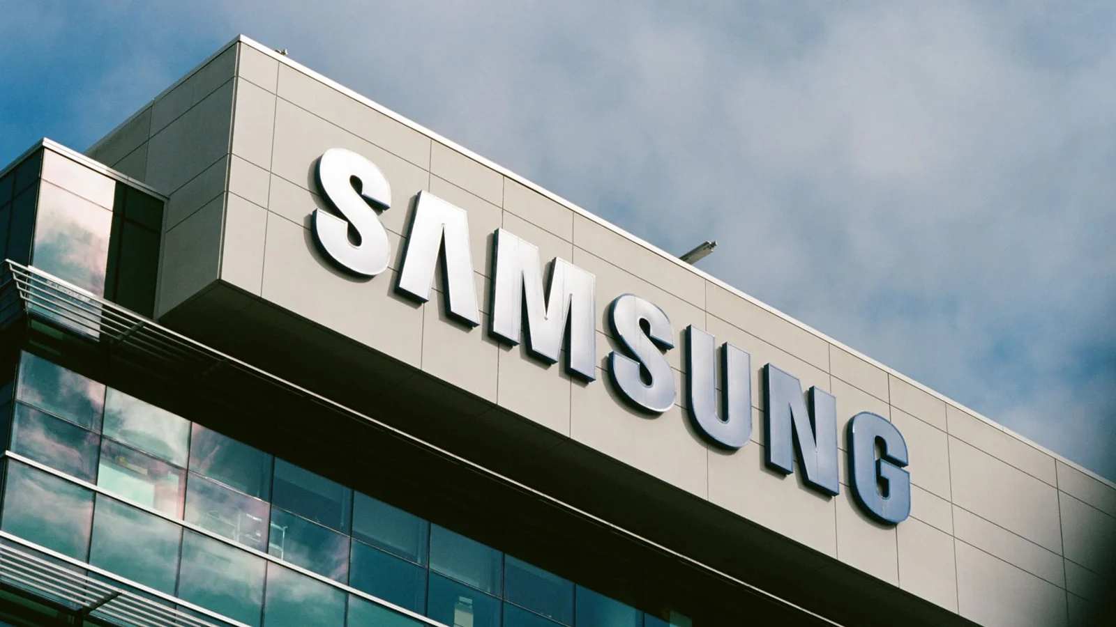 Chip stocks slip as AI demand doubts cloud Samsung's gains