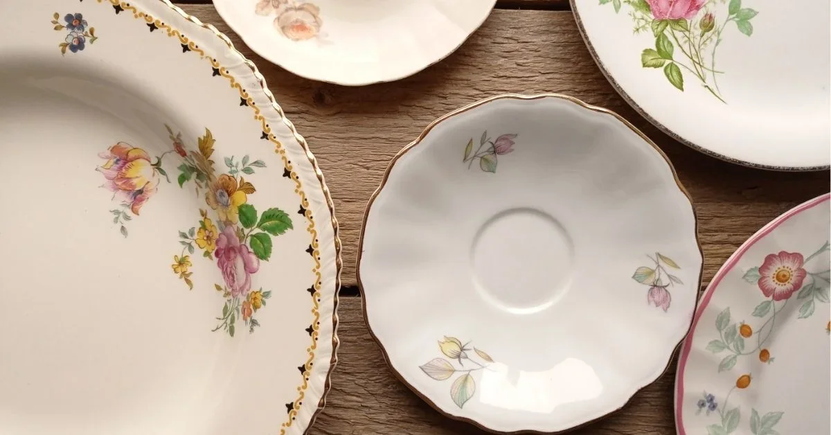 China Cabinet Cash: 10 Vintage Plates That Can Become Big Bucks