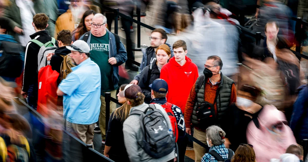 Biden administration proposes compensation for airline delays and cancellations.