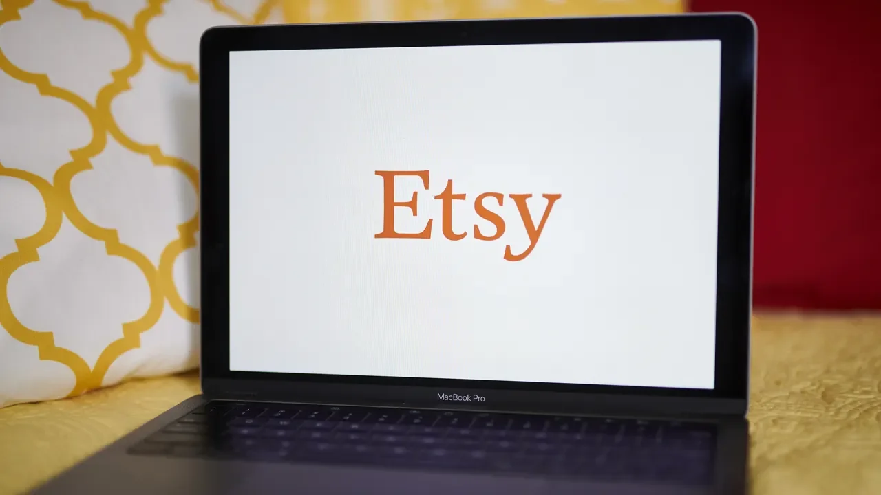 Etsy's Workforce Reduction Sends Stock Plummeting