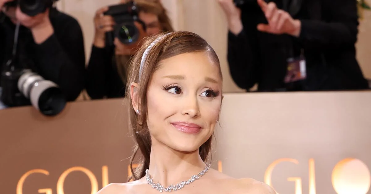Ariana Grande clarifies planned hiatus during Chicago show