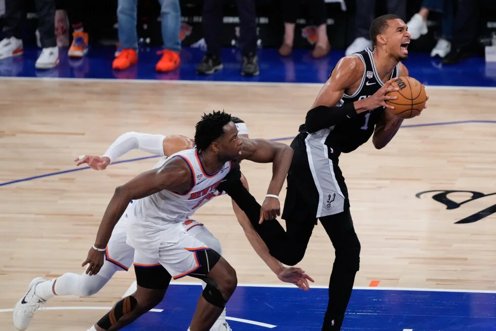 Wembanyama's late free-throw misses push Spurs to the brink in Finals Game 4