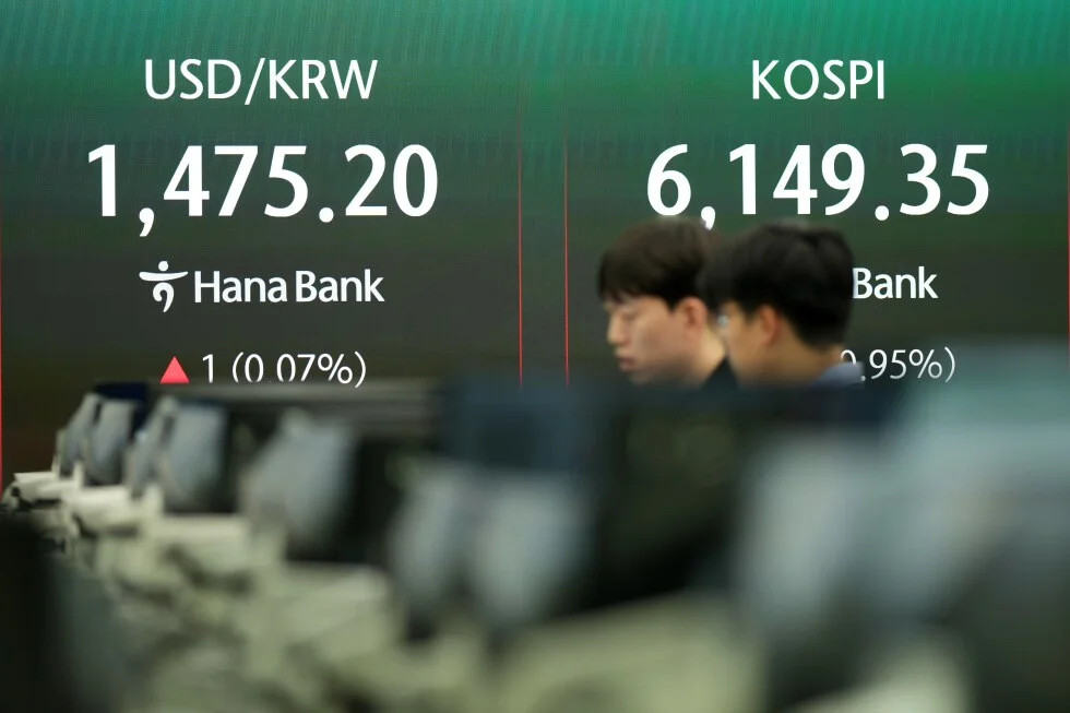 Asian markets rise as Wall Street hits records and oil climbs