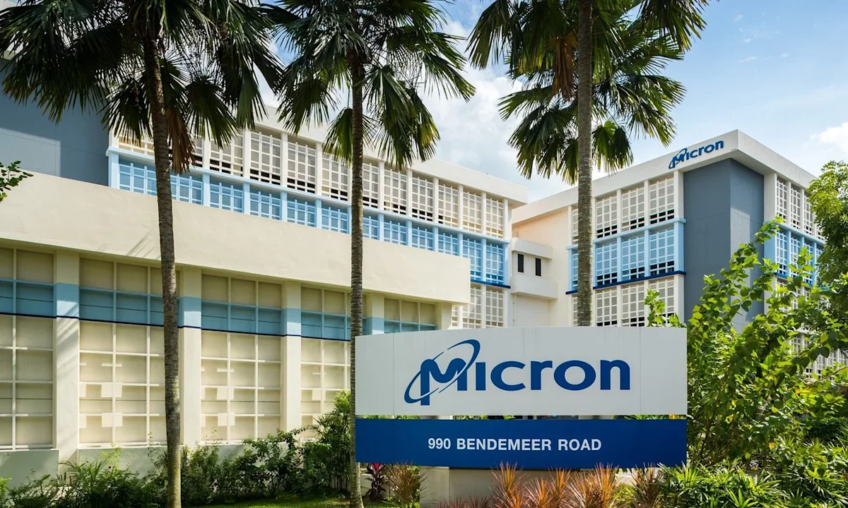Micron Surges Past $1,000 as AI Memory Boom Reshapes the Chip Industry