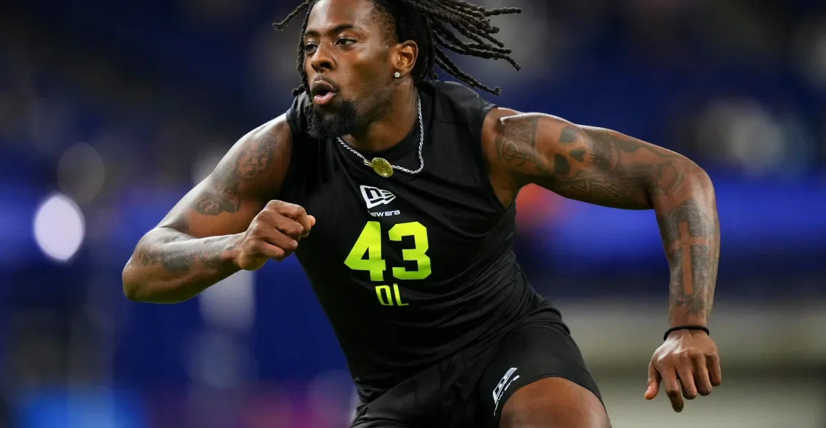 Patriots rookie Hutchins charged with misdemeanor domestic assault