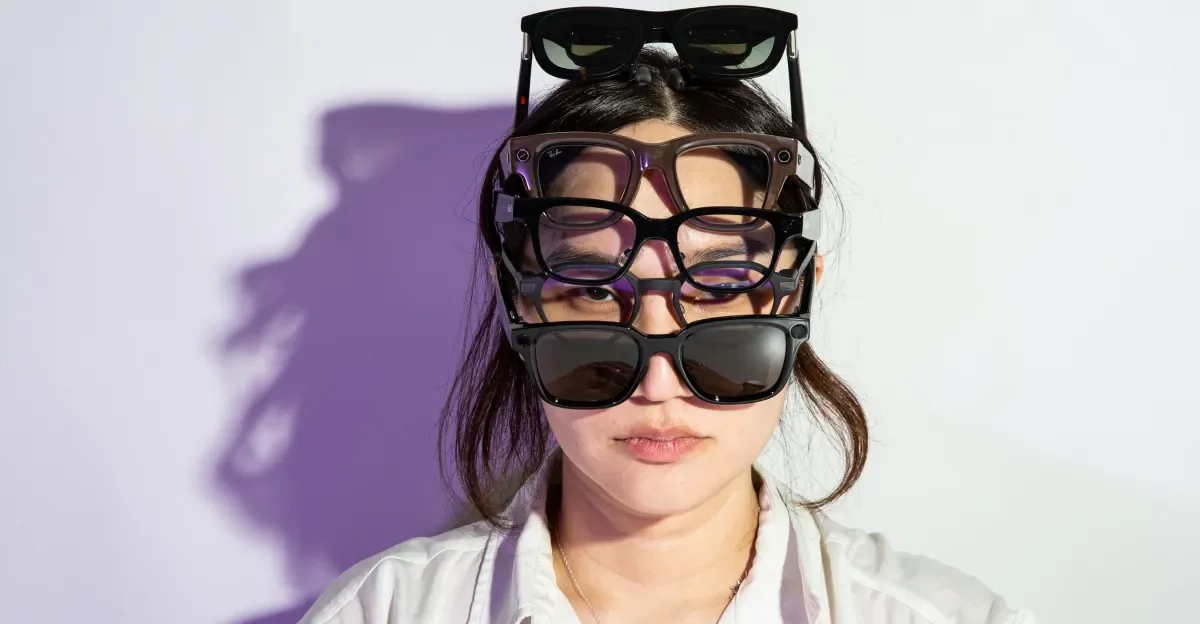 Smart Glasses: The All-Day Dilemma of Wearable AI