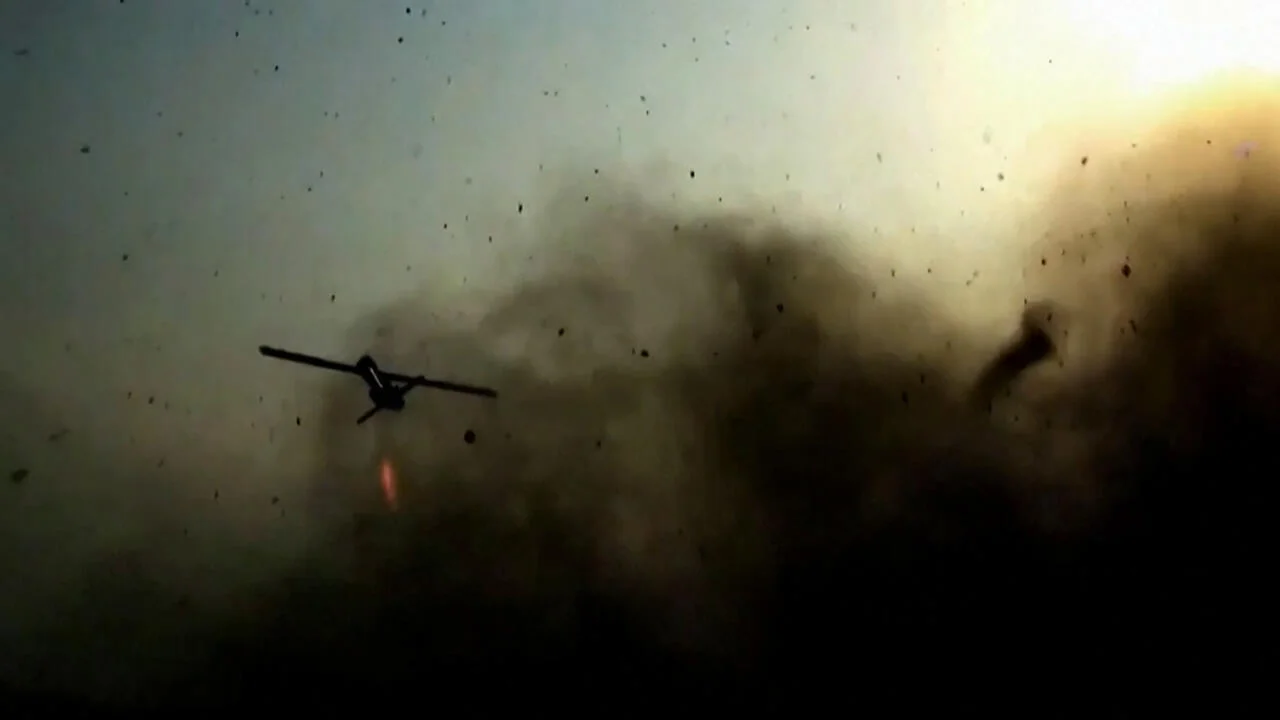 Iranian strikes on US bases in Kuwait and UAE intensify Gulf crisis