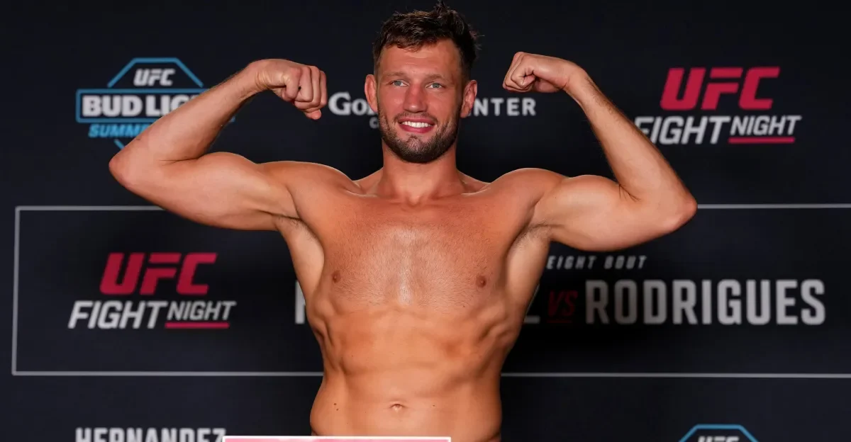 Hernandez and Rodrigues hit the scale as De Ridder shifts to 205 for UFC Sacramento