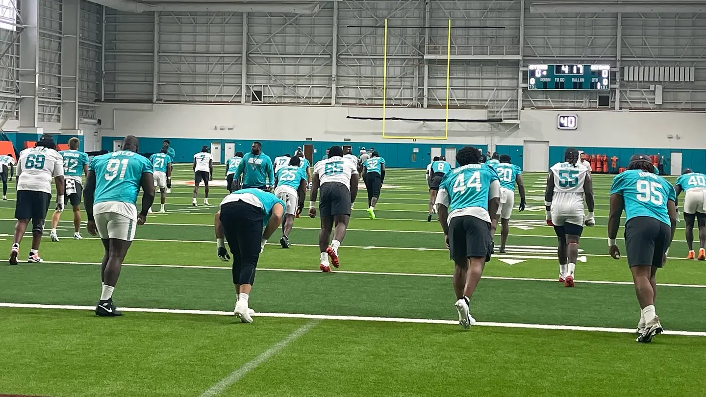 Dolphins Camp Day 2: Defensive Surge Overshadows a Sluggish Offense as Ferrell Debuts