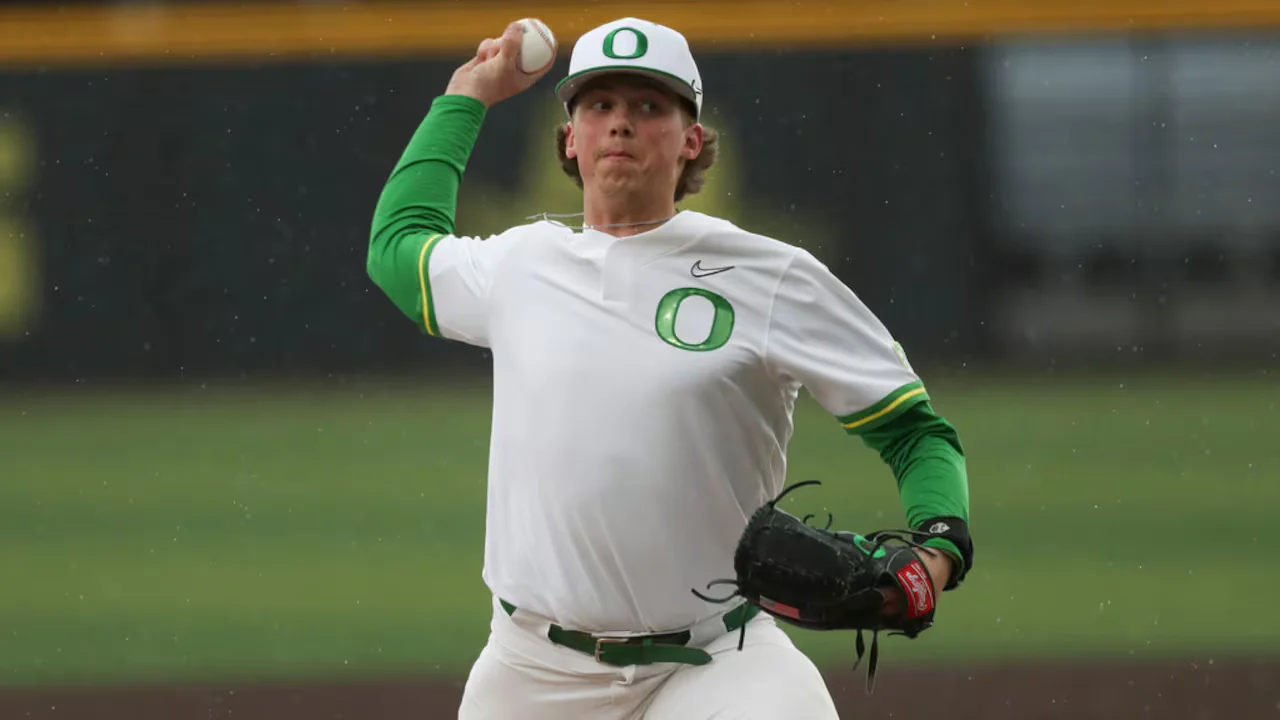 Oregon State falls to Oregon in baseball and softball matchups.